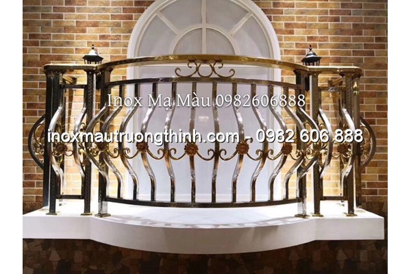 Lan can Inox mạ vàng nâng tầm ngôi nhà Việt