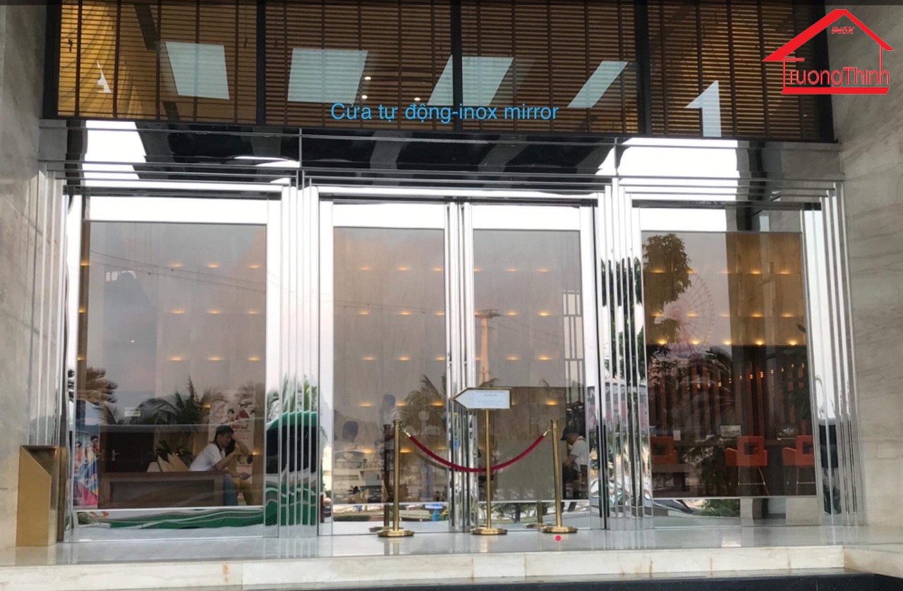 Mẫu cửa nhà inox 4 cánh đẹp nhất